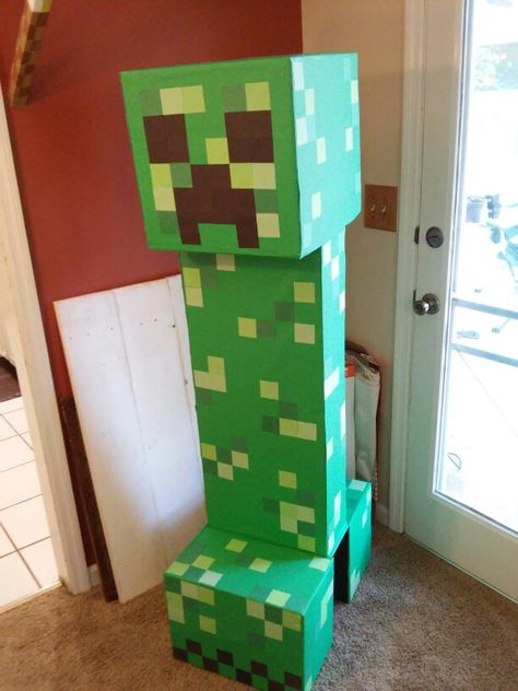 Minecraft Door, Van Minecraft, Minecraft Cupcakes, Minecraft Party Decorations, Kid Surprise, Minecraft Toys, Creeper Minecraft, Diy Minecraft, Minecraft Birthday Party