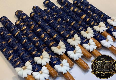 Navy Blue And Gold Pretzels, Navy Blue Treats, Blue Dipped Strawberries, Quince Desserts, Chocolate Pretzel Rods, Dipped Pretzel Rods, Sweet Table Wedding, Chocolate Dipped Treats, Cake Pop Designs