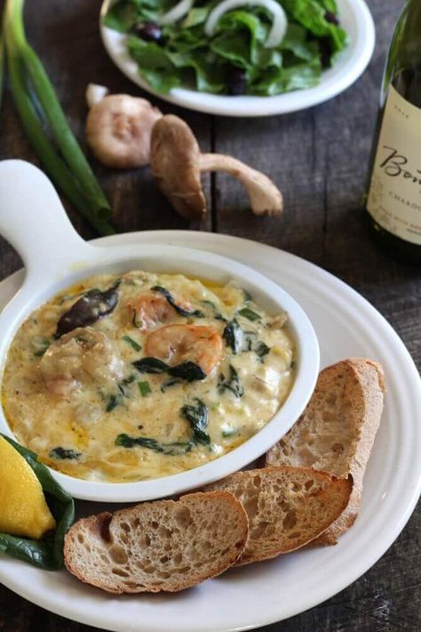 In this homemade adaptation of my favorite cajun seafood restaurant's shrimp fondue, I've paired blackened shrimp, sweet scallops, wild mushrooms and tender spinach. This is our go to celebration meal any time we want to make it special. #seafoodrecipe #fonduerecipe #shrimprecipe #realfood #mommypotamus Shrimp Fondue Recipe, Shrimp Fondue, Seafood Fondue, Blackened Scallops, Broth Fondue Recipes, Fondue Recipes Meat, Melting Pot Recipes, Fruit Dips, Fondue Recipes Cheese