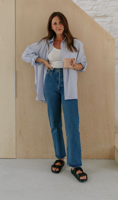 Simple Outfits Work Casual, Later Summer Outfit, Job Site Outfit Women, Size 6 Outfits Women Summer, Mid Size Spring Fashion, Laundry Day Outfit, Chessy Aesthetic Outfits, Vermont Aesthetic Outfit, Minimalist Date Night Outfit