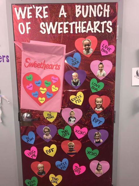 Valentines Classroom Decorations, Valentines Door Decorations Classroom, Valentines Classroom Door, Toddler Bulletin Boards, Preschool Valentines Activities, Valentine Bulletin Boards, Valentines Door, Preschool Valentine Crafts, Valentines Day Bulletin Board