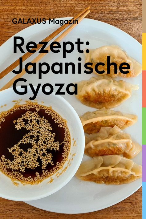 Gyoza, auch japanische Teigtaschen genannt, kommen ursprünglich aus China und werden dort Jiaozi genannt. Die Herstellung der mit Hackfleisch gefüllten Teigtaschen erfordert Fingerspitzengefühl, der Einsatz wird aber mit grossem Genuss belohnt. Different Nail Shapes, Japan Food, Nail Shapes, Healthy Breakfast Recipes, Japanese Food, Apple Pie, Breakfast Recipes, Food And Drink, Yummy Food