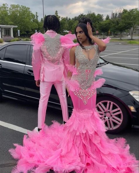 Prom Suit And Dress, Puffy Prom Dresses, Prom Dates, Prom Pictures Couples, Prom Goals, Mermaid Prom Dresses Lace, Prom Photoshoot, Prom Inspiration, Gorgeous Prom Dresses