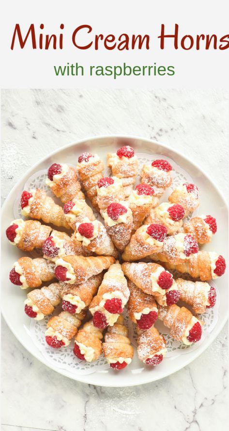 Pastries Recipes Dessert, Cream Horns, Mini Pastries, Puff Pastry Desserts, Puff Pastry Recipes, Pastry Desserts, Fancy Desserts, Fresh Cream, Cannoli