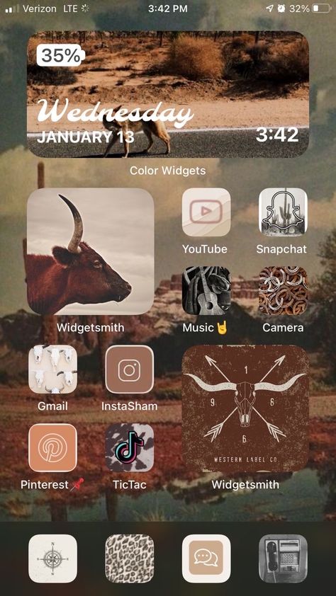 Cowhide Background Wallpaper, Country Homescreen Ideas, Country Phone Aesthetic, Country Girl Wallpaper Iphone, Western Home Screen Ideas, Western Iphone Background, Country Backgrounds Iphone, Boho Western Wallpaper Iphone, Simple Western Wallpaper Iphone