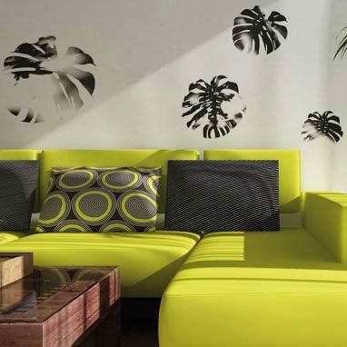 green sofa.... hmmmm Lemon Green Colour, Green Sofa Living Room, House Design Pictures, Green Interior, Green Sofa, Green Room, Green Interiors, Green Rooms, Green House