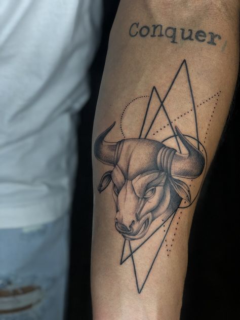 Sculpture Tattoo, Atlas Tattoo, Taurus Tattoo, Tattoo Mandala, Taurus Tattoos, Geometrical Design, Thigh Tattoos, Design Tattoo, Thigh Tattoo