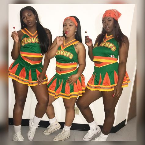 Women Cheerleader Costume, Clover Halloween Costume, Clovers Halloween Costume, Group Halloween Costumes Black Women, Clovers Cheer Costume, Trio Halloween Costumes Black Women, 90s Halloween Costumes Couples, Black Girls Halloween Costumes, Clover Cheerleader Costume