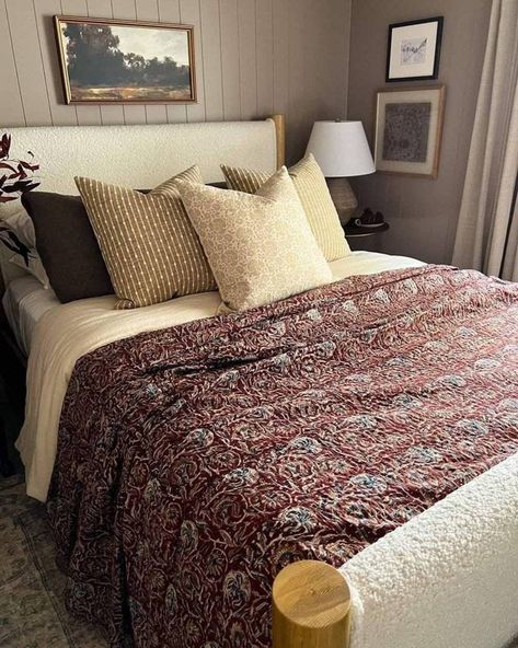 Ashlyn Kantha Quilt Burgundy Quilt Handblock Print Handmade - Etsy Australia Burgundy Bedding, Designer Bed Sheets, Moody Decor, Queen Size Quilt, Kantha Quilts, Bed Throw Blanket, Indian Inspired, Decoration Inspiration, Queen Quilt