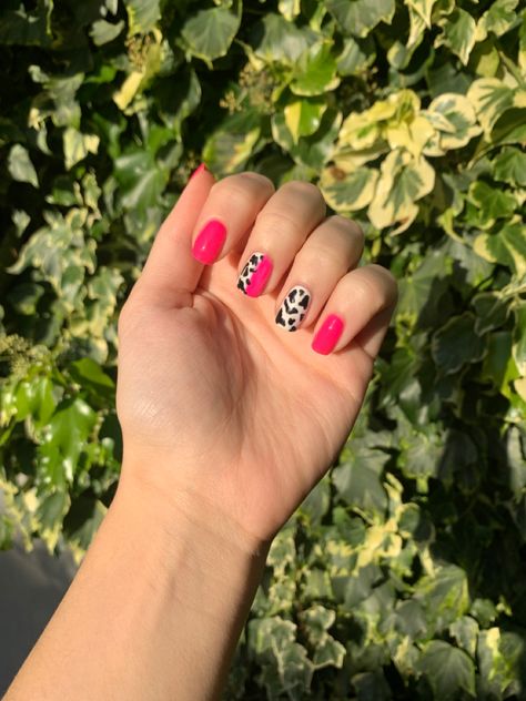 Neon pink and cow print gel nails on natural nails for summer Cow Print, Gel Nails, Cow, Nail Art, Neon, Nails, Quick Saves, Design, Art