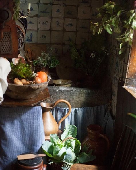 Dennis Severs' House | In the kitchen and the potagerie in April. Photography and styling by @amy_merrick Vegetables by @spitalfieldscityfarm | Instagram Dennis Severs House, April Photography, Amy Merrick, April 3, Rustic House, The Kitchen, Photography, On Instagram, Instagram