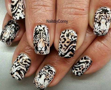 Lion animal print nail art Lion Print Nails, Safari Print Nails, Lion Nail Art, Animal Prints Nail Art, Nail Art Tiger Print, Abstract Animal Print Nails, Jungle Nails Animal Prints, Lion Nails, Safari Nails