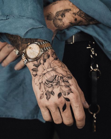 Men’s Flower Hand Tattoo, Detailed Hand Tattoo, Floral Hand Tattoo Men, Flowers On Hand Tattoo, Flower Hand Tattoo Men, Hand Piece Tattoo, Upper Hand Tattoo, Realism Hand Tattoo, Whole Hand Tattoos