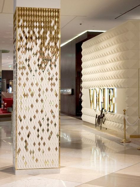 Gold Columns - Interiors By Color Column Cladding, Interior Columns, Pillar Design, Graphisches Design, New Retro Wave, Column Design, Boutique Interior, Design Hotel, Dubai Mall