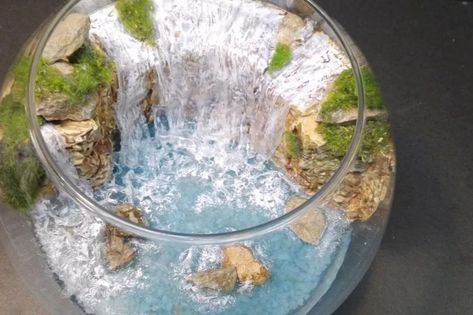 DIY Waterfall Terrarium|Diorama|Aquascape: 5 Steps Terrarium Ideas Waterfall, Waterfall Decor, Waterfall Terrarium Diy, Resin Terrarium, Terrarium With Waterfall, Terrarium Waterfall, Diorama Ideas Diy, Diy Waterfall Decoration, Diorama In A Jar