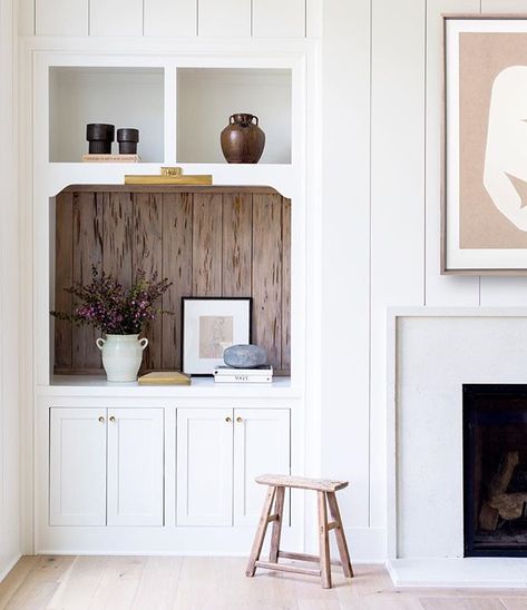 WHITTNEY PARKINSON DESIGN (@whittneyparkinson) • Instagram photos and videos Vertical Paneling, Light And Dwell, Minimalist Living Room Decor, Studio Kitchen, Family Room Design, Living Room Decor Ideas, Room Decor Ideas, Minimalist Living, Minimalist Living Room