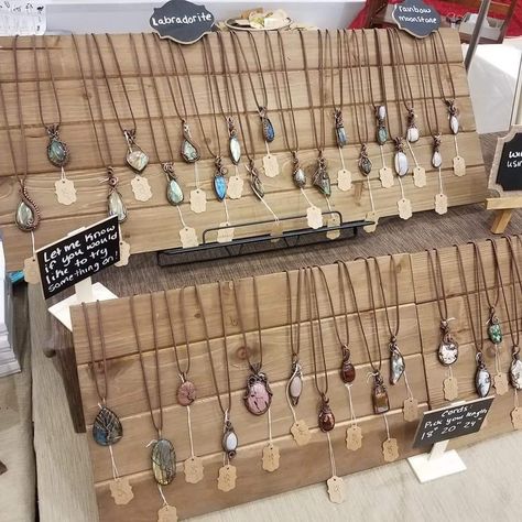 Necklace Stall Display, Diy Retail Jewelry Display, Display Necklaces Craft Show, Beachy Jewelry Display, Jewlrey Displays Diy, Gem Show Display, Homemade Jewelry Display Ideas, Pendant Displays For Craft Shows, Jewerly Displays Ideas