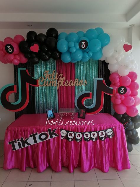 Tik Tok Party, Tiktok Party, Party Tiktok, Unique Birthday Party Ideas, Banner For Birthday, Party Photo Booth Backdrop, Glamping Birthday, Girls Birthday Party Themes, Spa Birthday Parties