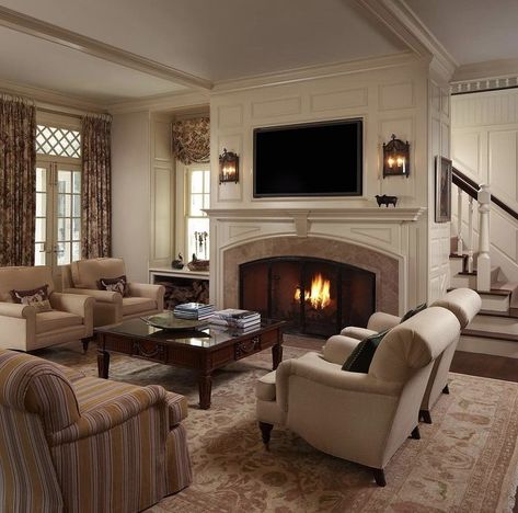 Big House Living Room, Colonial House Living Room, Suburban Living Room, Master Planning, Living Room Themes, House Living Room, American House, Room Makeover Bedroom, Furniture Layout