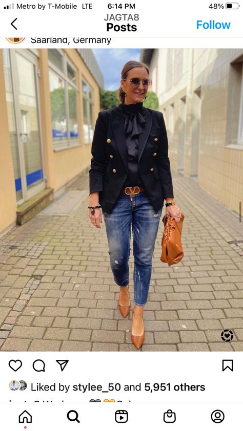 Jeans Blazer Outfit, Casual Trendy Outfits, Hiking Tattoo, Casual Chic Outfits, Blazer Outfits For Women, Blazer Jackets For Women, Queen Fashion, Hiking Fashion, Outfit Jeans