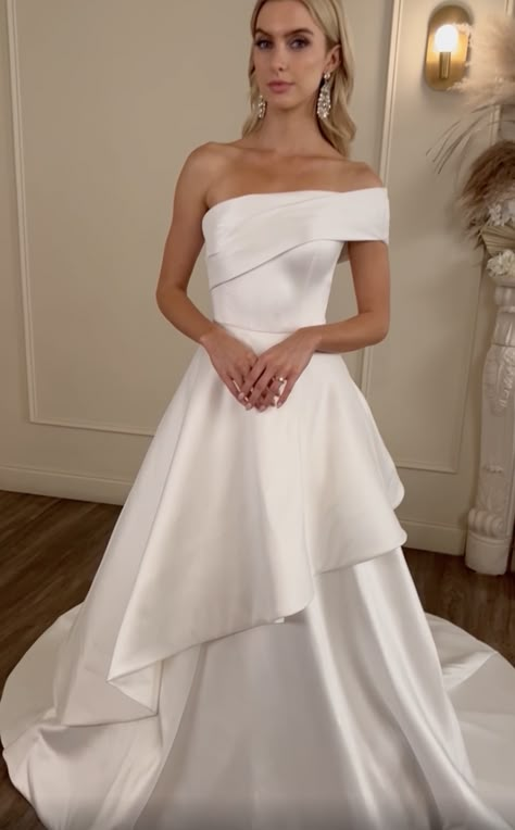 Taffeta Wedding Dress One Shoulder, Debutant Dress, Mikado Wedding Dress Off Shoulder, Strapless Full Skirt Wedding Dress, Chic Wedding Dress With Voluminous Skirt, Strapless Mikado Wedding Dress, Prom Glam, Debut Dresses, Debutante Dresses