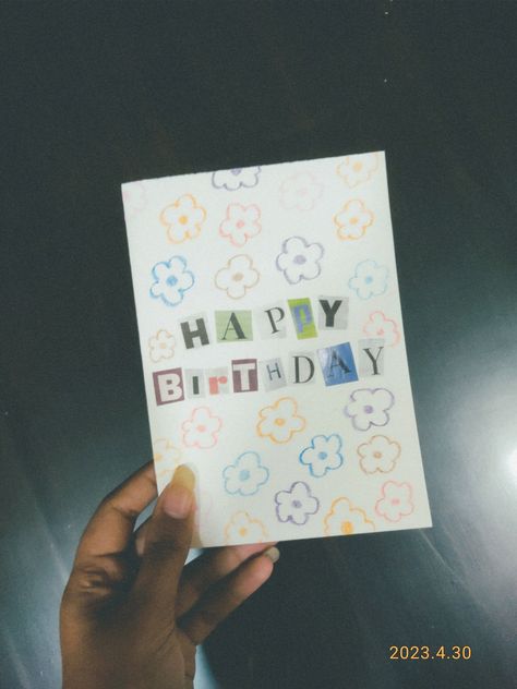 birthday card aesthetic diy card simple Creative Birthday Gifts, Simple Birthday Cards, Birthday Gift Ideas, Best Friend Gifts, Simple Cards, Diy Cards, Girlfriend Gifts, Gifts For Friends, Best Friends