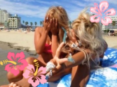 Tropical Gyaru Pfp, Beachy Gyaru, Mango Slushie, Beach Gyaru, Tropical Gyaru, Keywest Kitten, Tropical 2000s, 2000 Aesthetic, H2o Mermaids