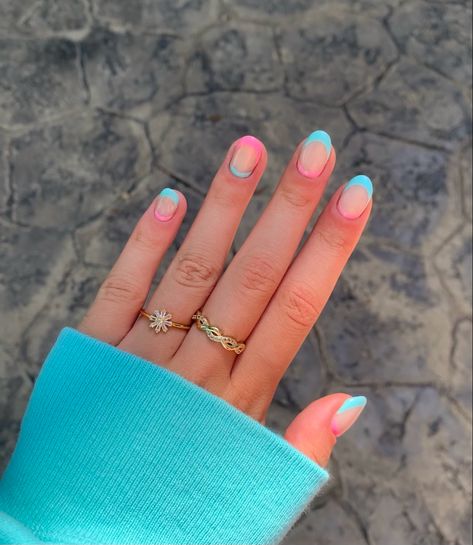 Hot Pink And Teal Nails, Pink And Teal Nails Design, Turquoise And Pink Nails, Teal And Pink Nails, Pink And Teal Nails, Pink And Turquoise Nails, Slay Nails, Turquoise Nail Designs, Teal Nail Designs