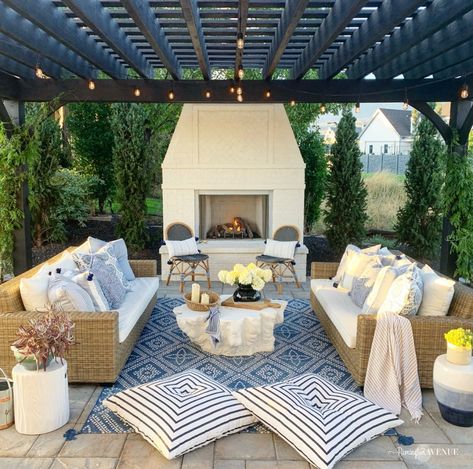 Summer Outdoor Decor, Summer Patio, Patio Inspiration, Cozy Outdoor, Serena And Lily, Pool Decor, Backyard Retreat, Outdoor Inspirations, Outdoor Patio Decor