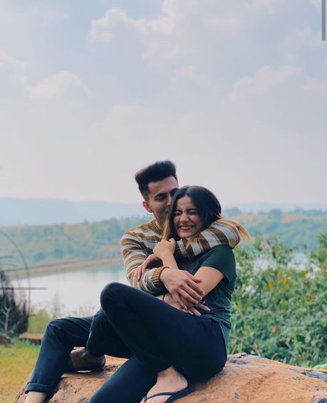 Mrunal Panchal And Anirudh Sharma, Anirudh Sharma And Mrunal Panchal, Mrunu And Anirudh, Mrunu Panchal, Anirudh Sharma, Mrunal Panchal, Aashna Hegde, Couple Goals Teenagers Pictures, Romantic Photoshoot