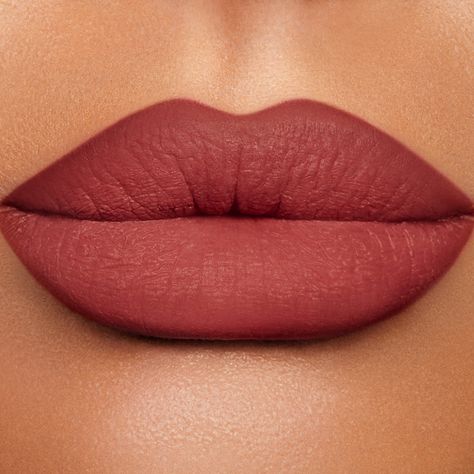 Rose Pink Lip Liner, with a long-lasting, waterproof formula that lasts for at least 6 hours!* Charlotte Tilbury Lip Cheat, Basic Makeup Tutorial, Charlotte Tilbury Lip, Makeup Nails Designs, Berry Lips, Bond Girl, Rose Lipstick, Eye Makeup Pictures, Crazy In Love