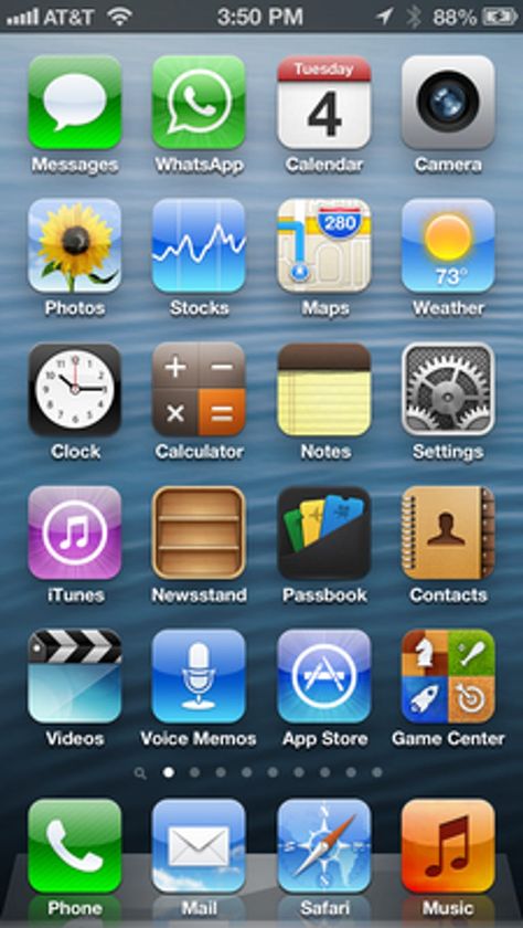 Eight changes I want to see in iOS 7 - CNET Old Iphone Icons, Old App Logos, Old Iphone Wallpapers, Old Iphone, App Logos, Lockscreen Ios, Find My Friends, First Iphone, Apple Maps