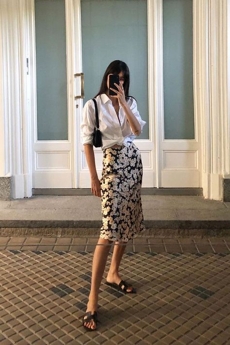 Best slip skirts: Leia wearing Relisation Par slip skirt Big Skirts, Skirt Denim, Slip Skirts, Skirt Mini, Slip Skirt, Success Story, White Dress Summer, Parisian Chic, Moda Vintage