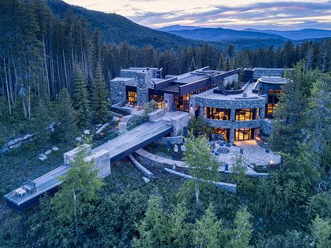 Modern Castle, Mountain Living, Mountain Modern, Castle House, Modern Mansion, Mountain Retreat, Colorado Mountains, Luxury Homes Dream Houses, Dream House Exterior