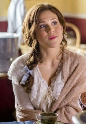 Elizabeth Thatcher Elizabeth Thatcher, History Bounding, Daniel Lissing, Erin Krakow, Jack And Elizabeth, The Artist Movie, Bride Dress Simple, Summer Romance, Hallmark Movies