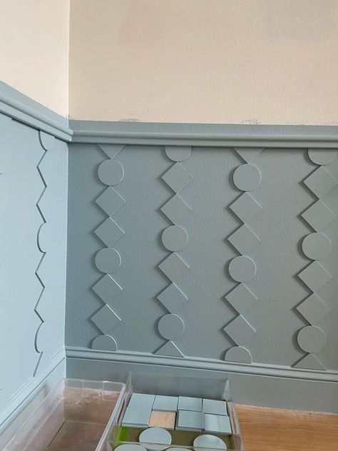 DIY Geometric 3D Wainscoting - The House That Lars Built Wainscoting Ideas, Diy Wainscoting, Geometric 3d, Wooden Cutouts, Wall Molding, Room Remodeling, Wainscoting, Wall Treatments, Diy Design