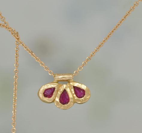 Ruby pendant set