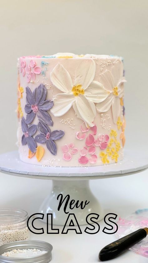 Katelyn | Cake Art, Design & Decoration 🇦🇺 | NEW CLASS ALERT 🚨 @georgiaandellaxx will be teaching how to create this gorgeous floral palette knife cake at @mydreamcake1 ! (Just in… | Instagram Palette Cake Design, Pallet Knife Cake Decorating, Palette Knife Cake, Crumb Coat, Floral Cake Design, Floral Palette, Cake Painting, Quick Cake, Bakery Items