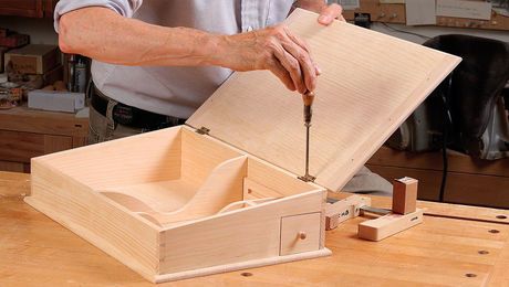 Lap Desk Diy How To Make, Diy Lap Desk With Storage, Lap Desk Diy, Diy Lap Desk, Mini Workbench, Lap Desk With Storage, Build A Desk, Toolbox Ideas, Lap Table