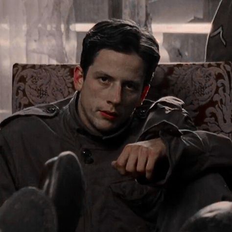 Joe Liebgott, Band Of Brothers Gif, Band Of Brothers Liebgott, Ross Mccall, Joseph Liebgott Band Of Brothers, Band Of Brothers Webster, Band Of Brothers Joe Liebgott, Joe Liebgott Band Of Brothers, John Hughes