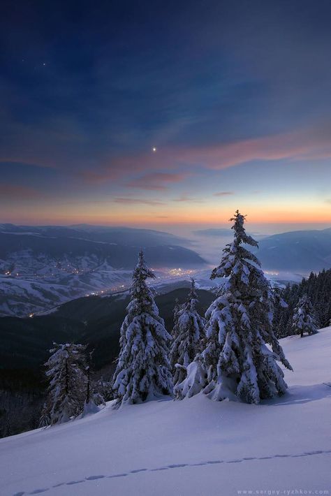 Winters Tafereel, Wallpaper Winter, Winter Mountain, Winter Sunset, Wallpaper Tumblr, Winter Magic, Winter Wallpaper, Winter Scenery, Winter Beauty