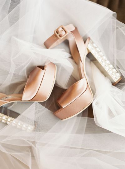 Platform wedding shoes: http://www.stylemepretty.com/2015/10/04/wedding-shoes-worth-a-double-take/ Wedding Shoes Platform, Fun Wedding Shoes, Shoes Teen, Latest Shoe Trends, Balenciaga Shoes, Wedding Heels, Nyc Wedding, Bride Shoes, Shoe Art