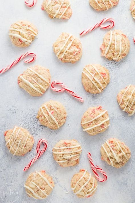 Gluten Free White Chocolate Chip Cookies with Peppermint! this is such a fun Christmas holiday Cookies With Peppermint, Gluten Free Christmas Cookies, White Chocolate Peppermint, Gluten Free Bagels, Easy Gluten Free Desserts, Holiday Baking Recipes, Holiday Cookies Christmas, White Chocolate Chip, Gluten Free Christmas