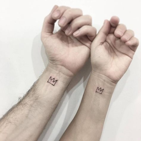 Basquiat Tattoo, Matching Love Tattoos, Crown Tattoo Men, Small Crown Tattoo, Tattoos Instagram, Couple Matching Tattoo, Funky Tattoos, Men Tattoos, Explore Tattoo