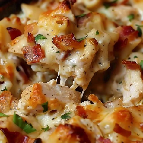 Chicken Bacon Ranch Casserole Recipes, Easy Chicken Bacon Ranch Casserole, Chicken Bacon Ranch Recipes, Chicken Bacon Ranch Pasta Casserole, Chicken Bacon Ranch Alfredo, Bacon Dinner Recipes, Bacon Chicken Ranch Casserole, Chicken Ranch Casserole, Chicken Bacon Casserole