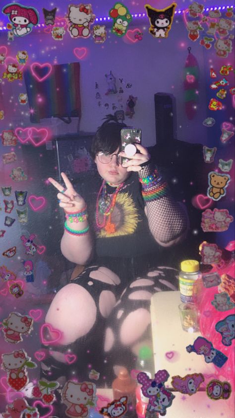 #kandikid #kandi #sanrio #alternative #swag #aesthetic #scenekid Cringe 2020 Alt, Alt Cringe, 2020 Aesthetic Alt, 2020 Core Cringe, Arson 2020, 2020 Alt Aesthetic, 2020 Alt Fashion, Sanrio Kandi, Scenecore Oc