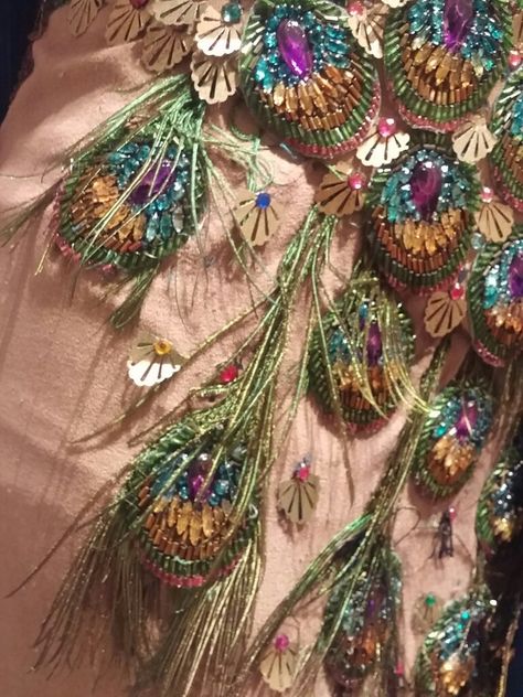 Details of the Peacock gown from the film 'Sampson and Delilah', 1949. Designed by Edith Head Peacock Gown, Peacock Embroidery, A Level Textiles, Edith Head, Sunset Blvd, Peacock Dress, Red Wolf, Couture Embroidery, Hand Work Embroidery