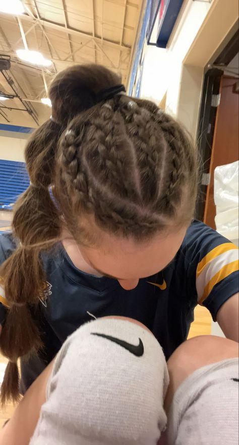 Cute Volleyball Hairstyles Short Hair, Sport Braided Hairstyles, Unique Sports Hairstyles, Complicated Braided Hairstyles, Fun Volleyball Hairstyles, Wrestling Hairstyles For Women, Braided Hairstyles White Women, Vb Hair Styles, Game Day Braids