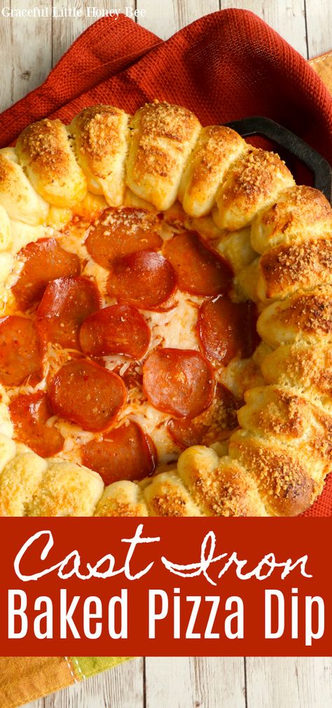 Cast Iron Skillet Cheese Dip, Pizza Galette, Baked Pizza Dip, Cheesy Pizza Dip, Baked Pizza, Cast Iron Pizza, Chili Cheese Dips, Pizza Dip, Frozen Bread Dough