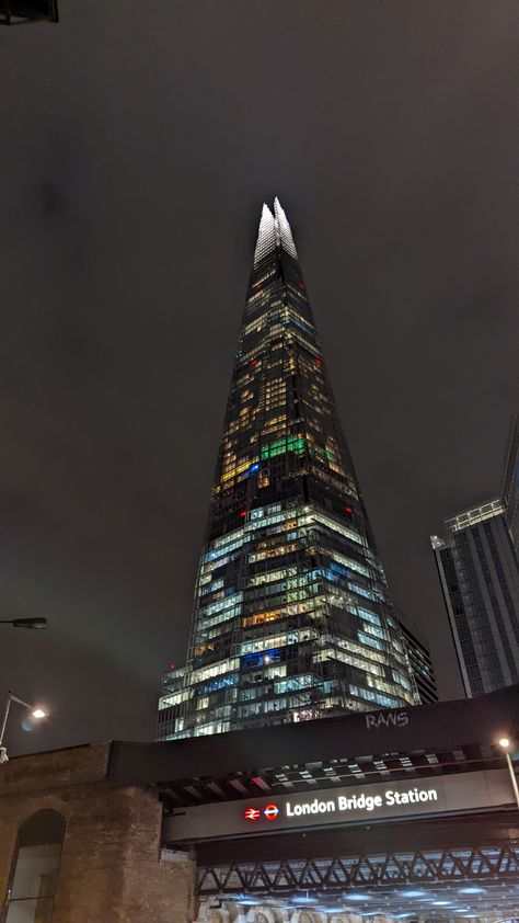 London The Shard, London Underground Photography, London Bridge Station, The Shard Aesthetic, London At Night Aesthetic, London Night Aesthetic, Southall London, London Shard, Underground Aesthetic